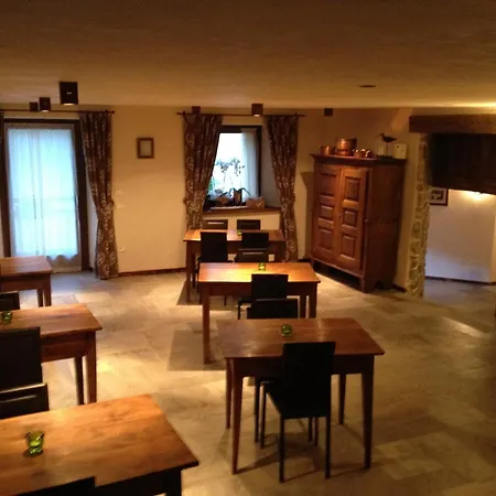 Отель Le Petit Relais